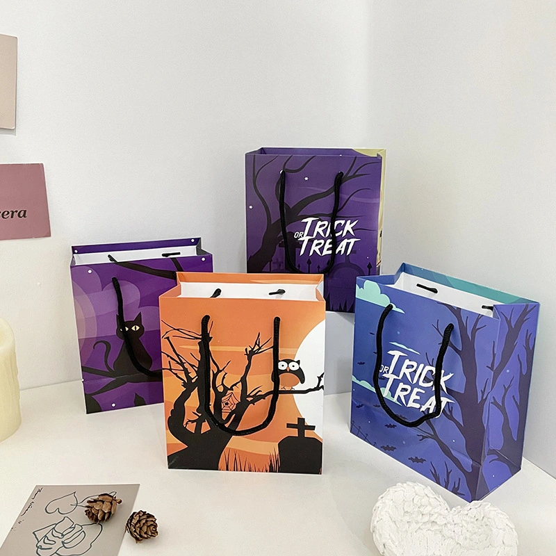 China Wholesale Custom Logo Halloween Candy Gift Bags with Handles, Kraft Paper Packaging Gift Bags